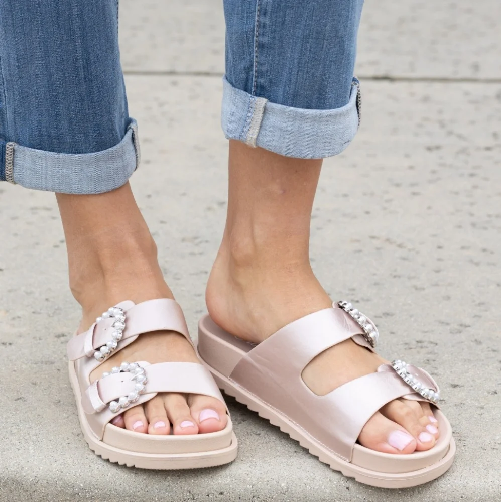 Jewel of the Sea Faux Pearl Buckle Slide Sandals - Picture 9 of 10